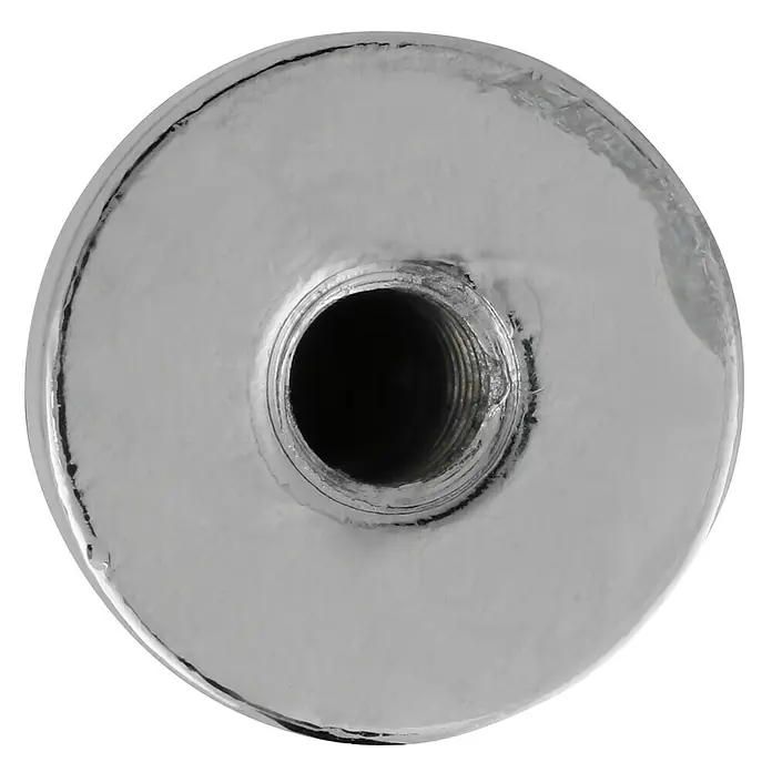 Häfele Pomo para muebles - Tipo de tirador del mueble: Botón, Ø x Al: 12 x 22 mm, Cromado - Primer plano de un casquillo metálico redondo y brillante con rosca interna, ideal para conexiones mecánicas precisas.