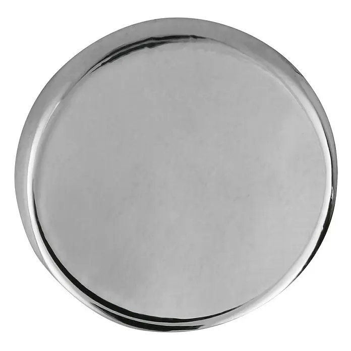 Häfele Pomo para muebles - Tipo de tirador del mueble: Botón, Ø x Al: 12 x 22 mm, Cromado - Primer plano de una elegante bandeja redonda de plata, destacando su superficie simple y el borde brillante y reflectante.