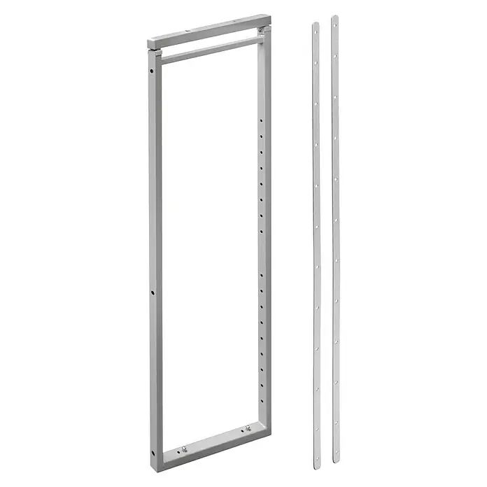 Columna despensero extraíble - L x An: 46 x 54 cm, Ajuste de altura: 125 cm - 157 cm, Cromo - La imagen muestra un mueble plateado o una estructura de marco con rieles adicionales, ideal para proyectos de diseño de interiores y construcción de muebles.