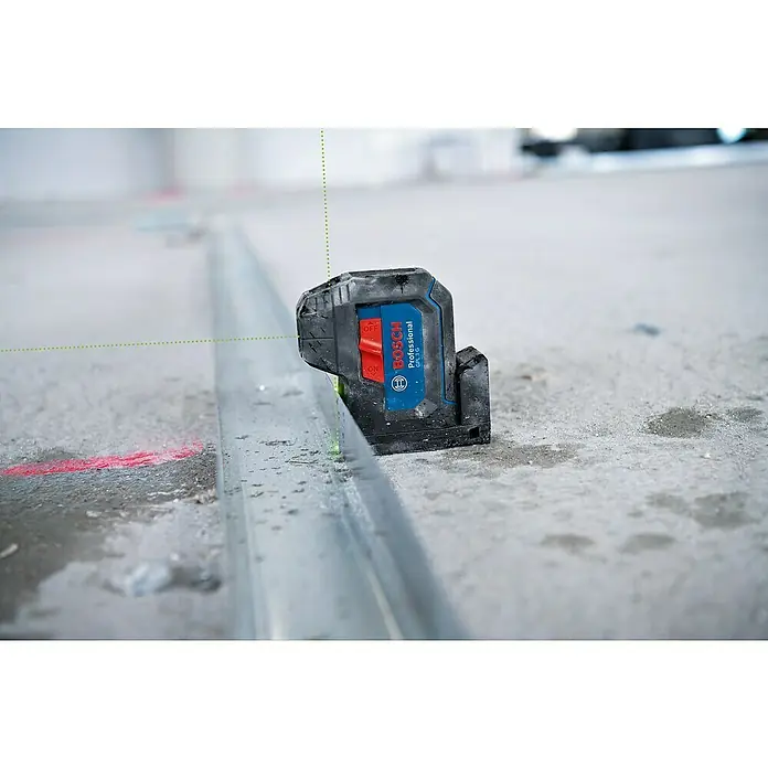 Bosch Professional Punktlaser GPL 3 G - Max. Arbeitsbereich: 30 m - Der Bosch Professional GPL 1 G Punktlaser projiziert präzise grüne Laserlinien für Nivellierarbeiten auf der Baustelle.