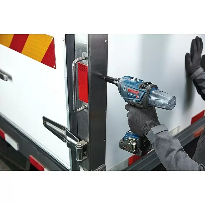 Bosch Professional AMPShare 18V Akku-Blindnietpistole GRG 18V-16 C - Ohne Akku, Durchmesser: 3 mm - 6,4 mm, 2 -tlg. - Anwendungsbeispiel