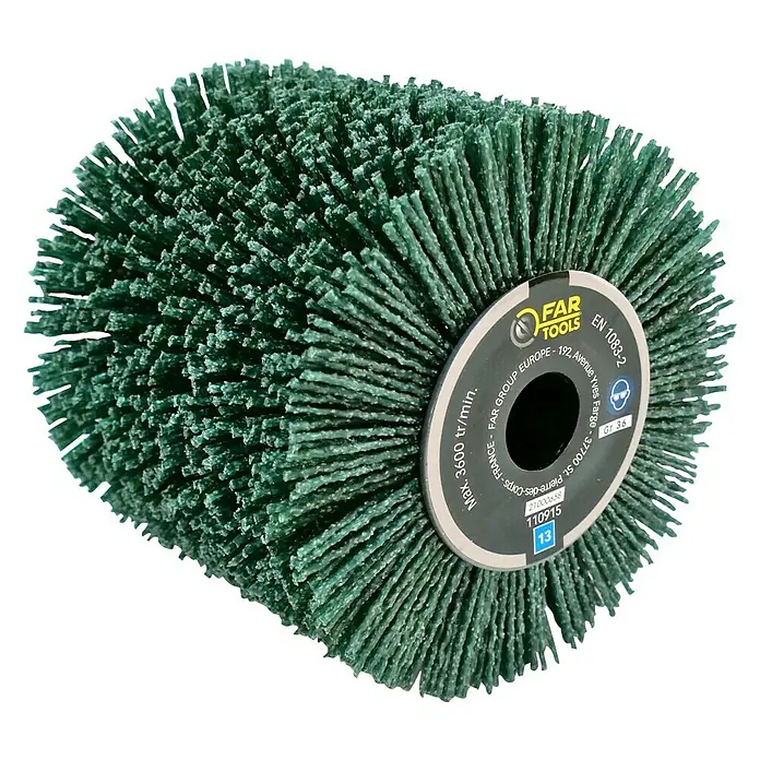 Fartools Bürstenwalze Nylondrahtbürste - Passend für: Fartools Multischleifer REX 120C - Nahaufnahme einer grünen Schleifbürste von FAR Tools, ideal für die Oberflächenbearbeitung.