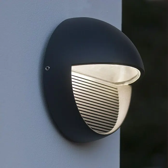 Lutec Aplique exterior LED Radius - 3 W, 17,5 x 17,5 x 10,2 cm, Antracita, Claro, IP54 - Un aplique de pared redondo y moderno en color antracita con salida de luz integrada, crea un ambiente elegante.