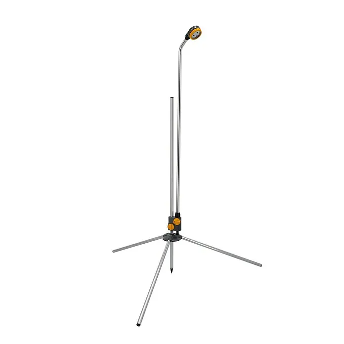 Neptun Gartendusche - 117 cm, Dreibeinstativ, Aluminium - Eine Stehleuchte mit Tripod-Basis und verstellbarem Leuchtenkopf für flexible Beleuchtungslösungen im Innenbereich.
