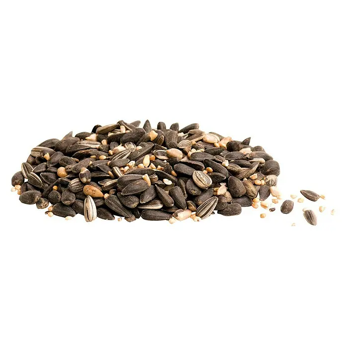 CJ Wildlife Wildvogelfutter - 750 g - Eine Nahaufnahme von einer Mischung aus Sonnenblumenkernen und Erdnussstücken, ideal als Vogelfutter für den Winter oder für Wildtiere.