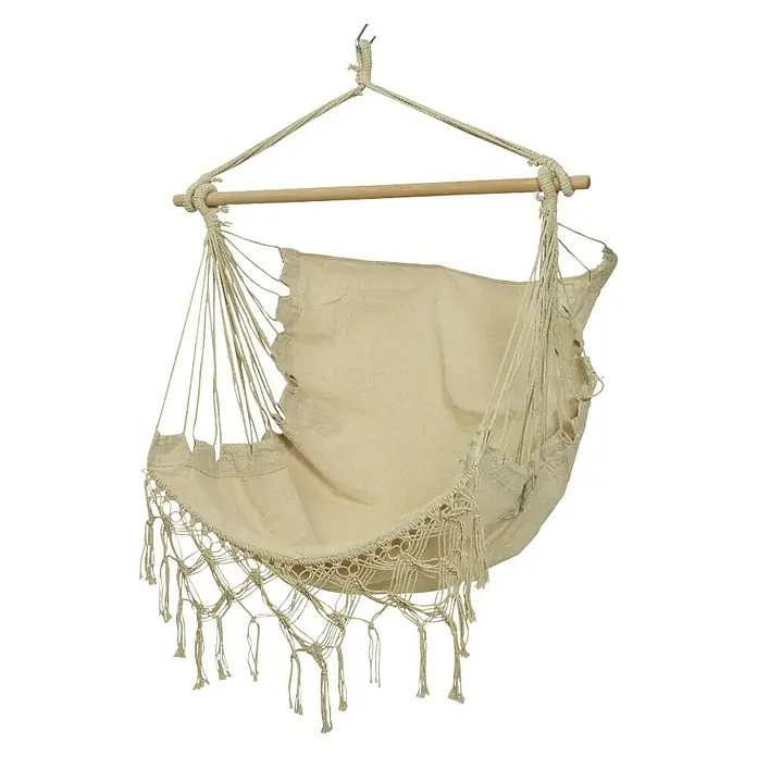 Hamaca colgante Bali - L x An x Al: 100 x 30 x 130 cm, Beige - Silla colgante de macramé beige con barra de madera para colgar. Perfecta para relajarse en interiores y exteriores, cómoda y elegante.