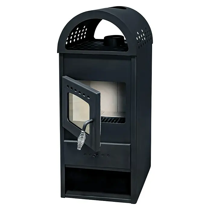 Estufa de leña Nera Plus - 6,5 kW, Volumen de calefacción: 105 m³, Antracita - Estufa de leña negra con puerta abierta. La estufa tiene un diseño robusto y un mango con detalle de resorte.