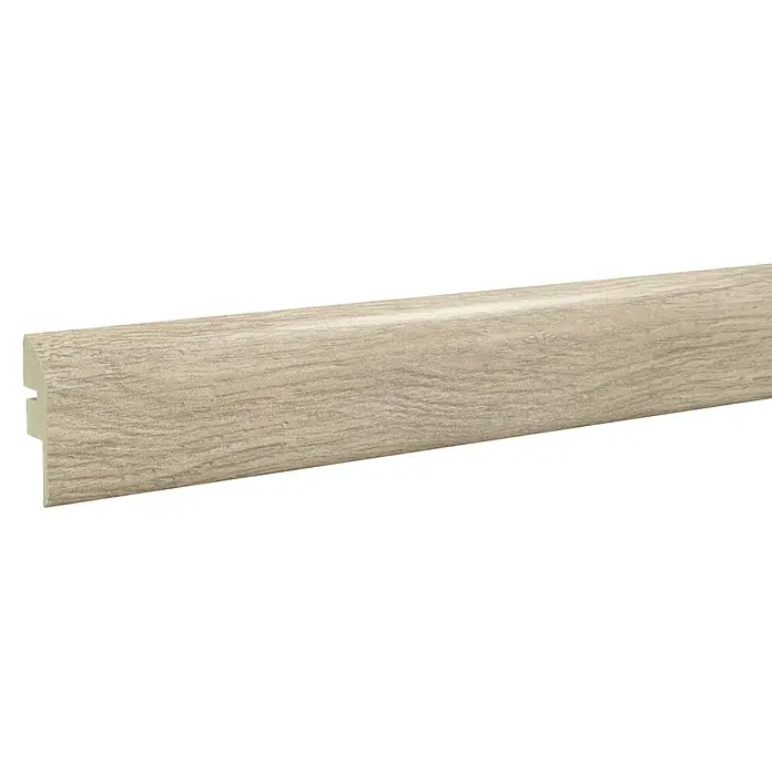 LOGOCLIC Junta de transición Dresden - 2,44 m x 42 mm x 16 mm, Pegado - Primer plano de un rodapié con efecto de madera clara, ideal para acabados de suelo elegantes y diseño de interiores.