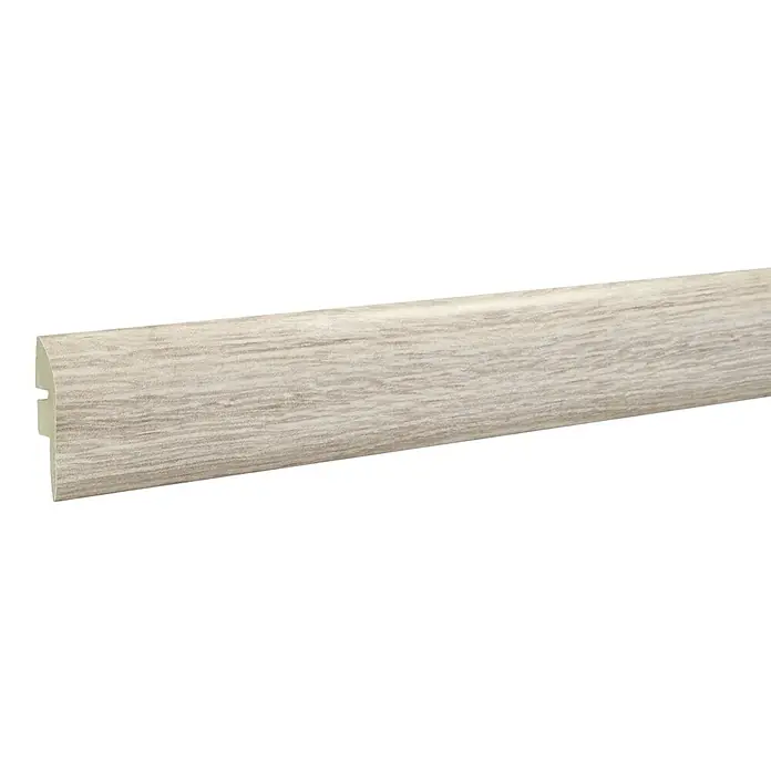 LOGOCLIC Junta de transición Mustang - 2,44 m x 42 mm x 12 mm, Pegado - Primer plano de un junquillo de cuarto de círculo gris claro con una sutil veta de madera y un borde superior redondeado.