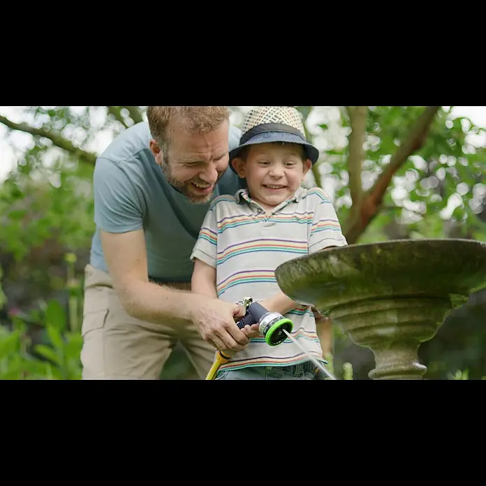 Bosch Power for All 18V Erweiterungs-Set GardenPump 18 - Max. Fördermenge: 2.000 l/h - Gut für Pflanzen und Umwelt: Die Bosch GardenPump 18 Regenwasserpumpe