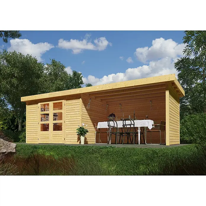 Karibu Gartenhaus Askola 5 - Außenmaß inkl. Dachüberstand (B x T): 591,5 x 262 cm, Holz, Natur, Mit Seitendach, Rück- und Seitenwand - Diese Aufnahme zeigt ein charmantes Gartenhaus mit offener Veranda, ideal für Mahlzeiten im Freien und Entspannung im Grünen.