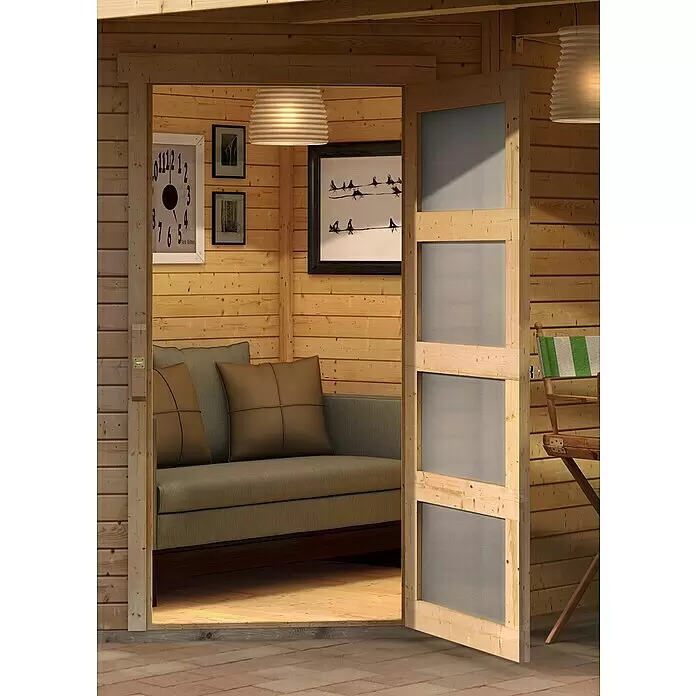 Karibu Gartenhaus Schwandorf 5 - Außenmaß inkl. Dachüberstand (B x T): 268 x 262 cm, Holz, Natur - Innenausblick eines Holzgartenhauses mit Sofa, Holzwänden und offener Holztür mit transluzenten Paneelen.