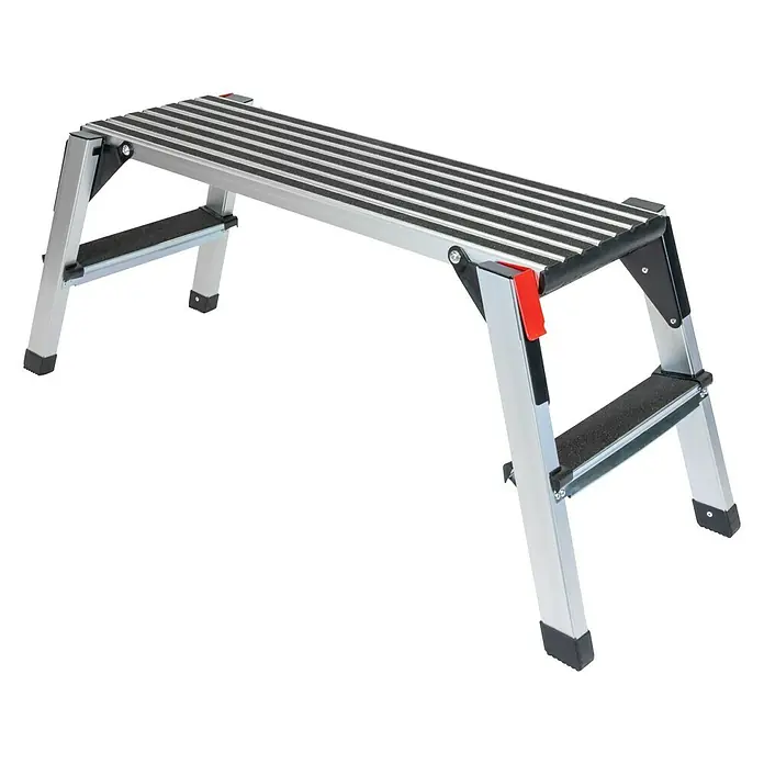 Güde Arbeitsplattform GAAP 960 - L x B x H: 127,1 x 44,6 x 49,5 cm - Silberne Arbeitsbühne mit schwarzen Streifen auf der Oberfläche, ideal für Malerarbeiten oder andere Arbeiten in geringer Höhe.