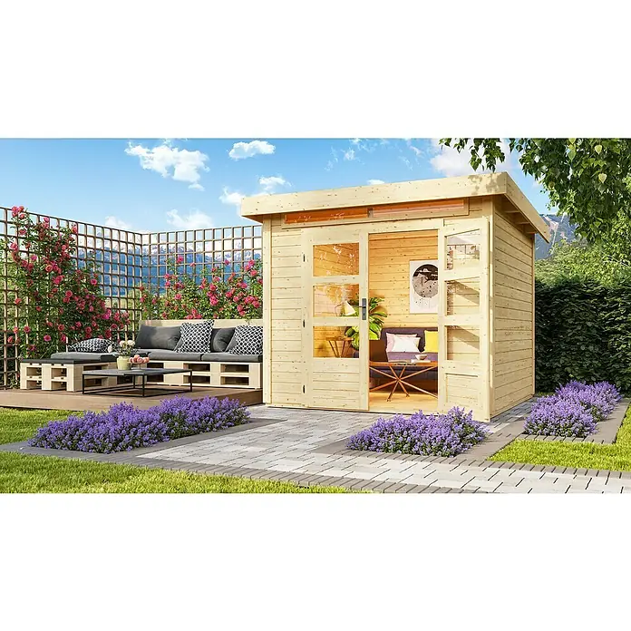 Karibu Gartenhaus Kandern 3 - Außenmaß inkl. Dachüberstand (B x T): 276 x 273 cm, Holz, Natur - Geräumiges Gartenhaus mit einladendem Sitzbereich und üppiger Bepflanzung, ideal für entspannte Stunden im Freien.