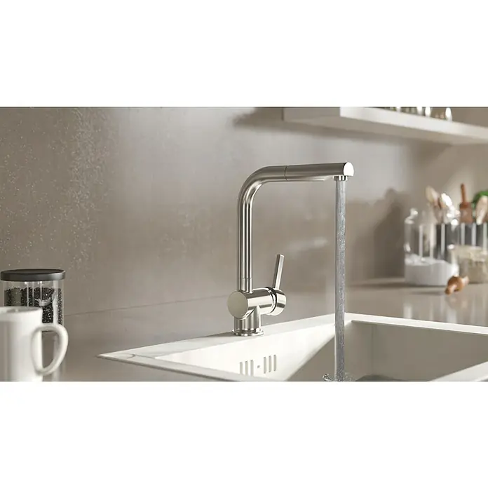Camargue Grifo de cocina Albatros - Cromo, Mate - Grifo de cocina moderno de níquel cepillado con agua corriente en un diseño de cocina elegante.