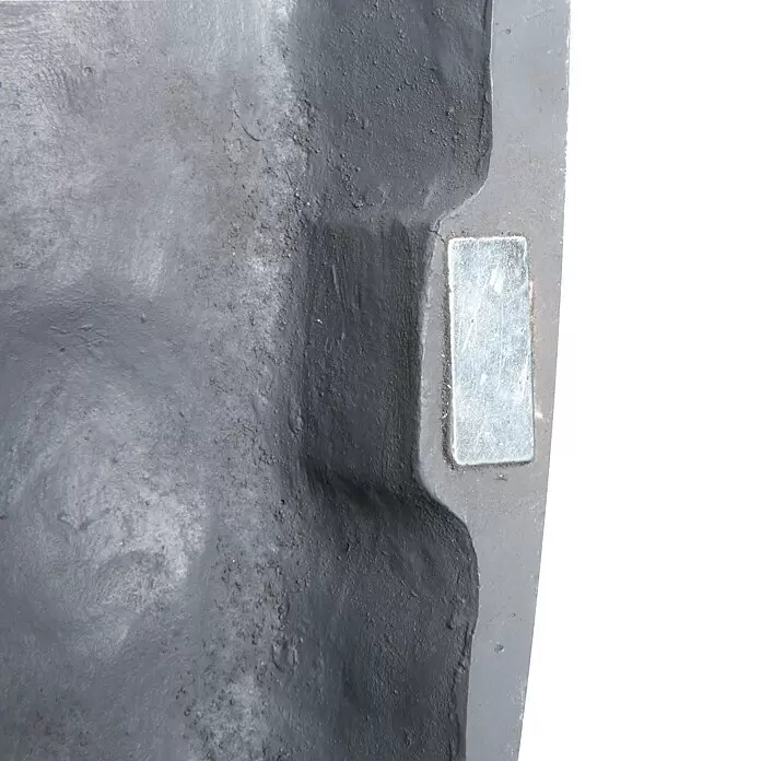 UniTEC Baustromverteiler Power Rock mit Zeitschaltuhr - Anzahl Steckdosen Schuko: 2 Stk., IP44 - Dunkelgraue, texturierte Industrieoberfläche mit hellgrauem Rand und rechteckigem silbernem Metalleinsatz.