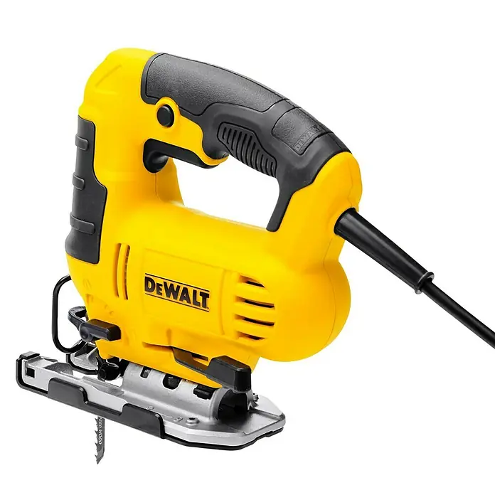 DeWalt Elektro-Pendelhubstichsäge DWE349-QS - 500 /min - 3.200 /min, Max. Schnitttiefe in Holz: 85 mm, Anzahl Pendelhubstufen: 3 Stk. - Eine gelbe Stichsäge der Marke DeWalt, ideal für präzise Holzarbeiten und Heimwerkerprojekte, wird auf schwarzem Hintergrund dargestellt.