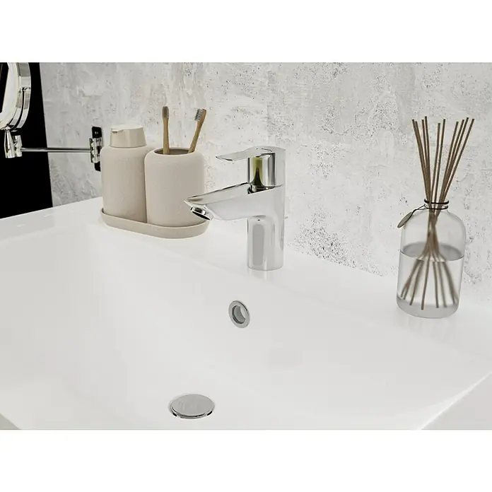 Hansgrohe MySport Grifo de lavabo L - Cromo, Brillante - Una imagen de cerca de un lavabo con grifo, dispensador de jabón y difusor de aroma. Ideal para un baño moderno.