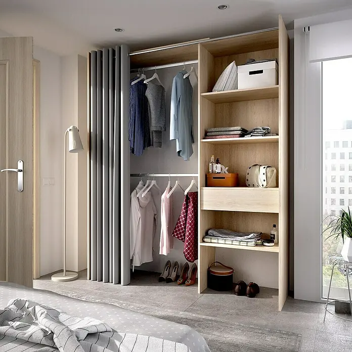 Dekit Armario para ropa Suit - L x An x Al: 50 x 160 x 205 cm, Natural, Melamina - Interior de un armario vestidor con ropa y estantes, ideal para guardar ropa y zapatos de forma organizada.
