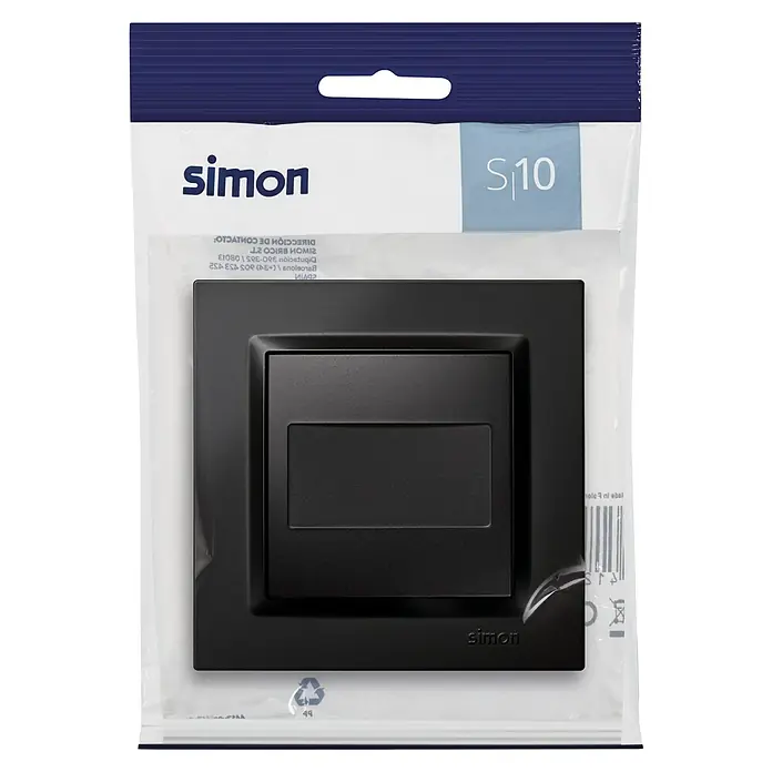 Simon 10 Tapa ciega - Negro, Plástico, IP20, Colocar - Primer plano de una toma de corriente negra Simon S10 en un paquete transparente.
