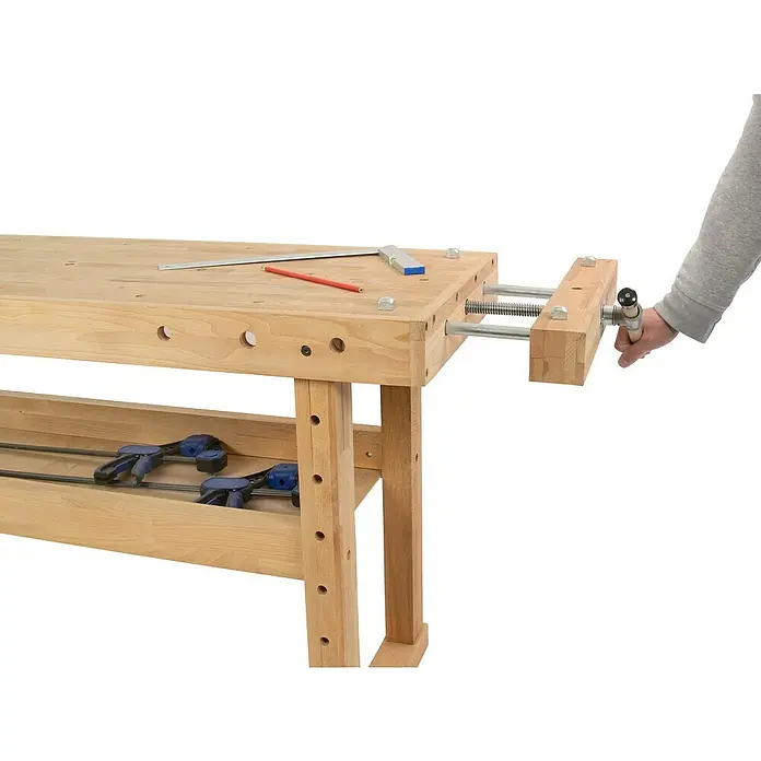 Rikta Hobelbank - L x B: 140 x 50 cm, Arbeitshöhe: 83 cm, Holz - Werkbank mit Schraubstock und Werkzeugen. Ideal für Holzarbeiten und Heimwerkerprojekte. Robuste Konstruktion für präzises Arbeiten.