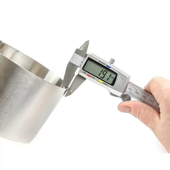 Alpha Tools Digitaler Messschieber - Messbereich: 0 - 150 mm, Stahl - Anwendungsbeispiel