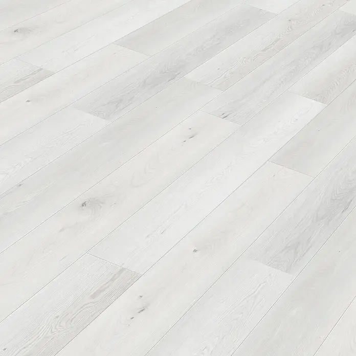 Vinylboden Rigid - Eiche Snow, Landhausdiele, 1.220 x 180 x 3,5 mm - Heller Holzboden aus Parkett. Das helle Laminat mit subtiler Holzstruktur sorgt für ein frisches und modernes Ambiente im Raum.
