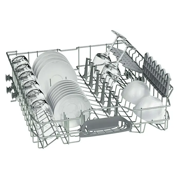 Bosch Lavavajillas libre instalación SMS25AW05E - Ancho: 60 cm, Número de cubiertos: 12 ud., Consumo de agua por uso: 9,5 l - Una cesta de lavavajillas llena de platos, incluyendo vasos, platos y cuencos, sobre un fondo negro. Utilitario y ordenado!