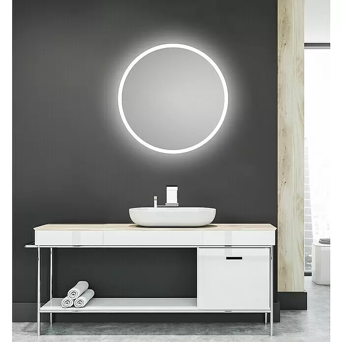 DSK Lichtspiegel Silver Space - Durchmesser: 60 cm, Leuchtmittel - Moderne Waschtischkonsole mit weißem Aufsatzwaschbecken, Chromarmatur und beleuchtetem Rundspiegel vor dunkelgrauer Wand.