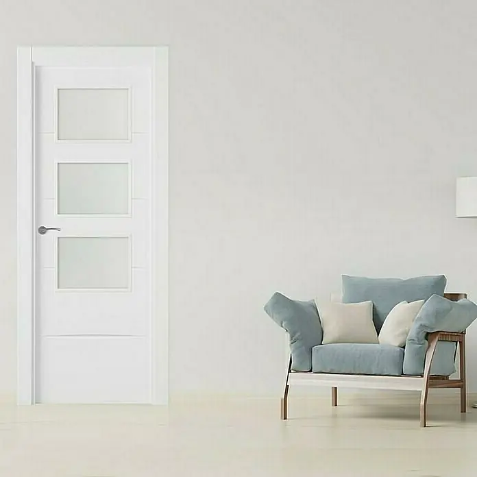 Pack puerta de interior Haití - 72,5 x 203 cm, Derecha - Elegante puerta interior blanca con tres paneles de vidrio, un diseño moderno ideal para espacios luminosos y con estilo.