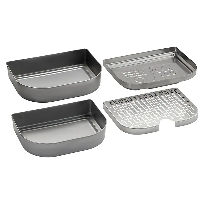 Weber Grillschale Lumin Set - 4 -tlg., L x B x H: 28 x 21,5 x 6,6 cm, Passend für: Weber Elektrogrill Lumin Compact - Aufnahme von vier silbernen oder grauen Metallbehältern unterschiedlicher Form mit einem der Behälter mit einem Loch.