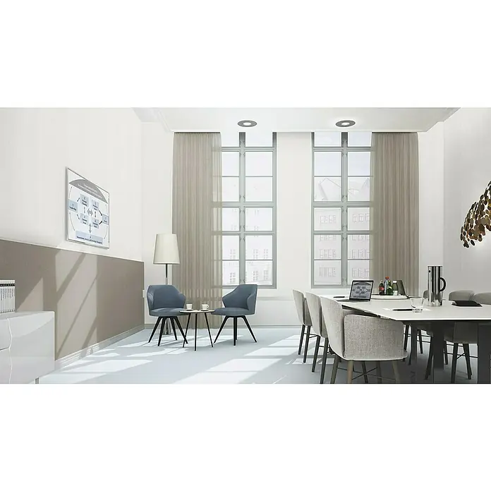 Rasch Wallton Vliestapete Premium Längsstreifen I - Weiß, Uni, 25 x 1,06 m - Ein helles Büro mit einem Konferenztisch und Stühlen. Die Einrichtung ist modern und minimalistisch gestaltet.