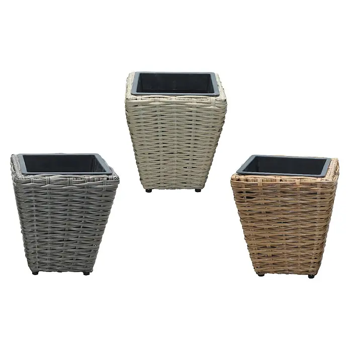 Maceta para planta Campelo - 28 x 28 x 30 cm, Material compuesto, Colores surtidos - Tres maceteros cuadrados de ratán tejido en diferentes colores, una adición elegante para cualquier jardín.