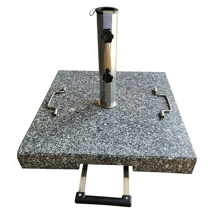 Granitschirmständer - 50 kg, Rollen - Bild eines Sonnenschirmständers aus Granit mit Stahlrohrhalterung und Tragegriffen.