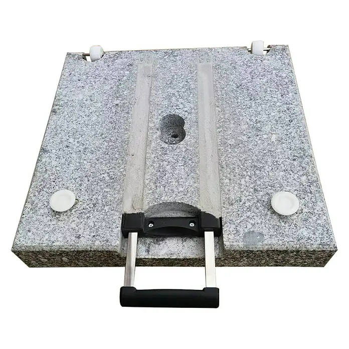 Granitschirmständer - 50 kg, Rollen - Ein quadratischer Sonnenschirmständer aus Granit mit Griff und Rädern für einfachen Transport.