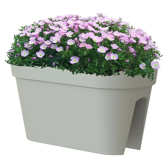 Artevasi Capri Geländerkasten - Außenmaß (L x B x H): 60 x 30 x 30 cm, Kunststoff, Hellgrau - Blumenkasten mit rosa Blüten, ideal für Balkone und Terrassen. Der Kasten ist aus robustem Material gefertigt und bietet ausreichend Platz für Pflanzen.