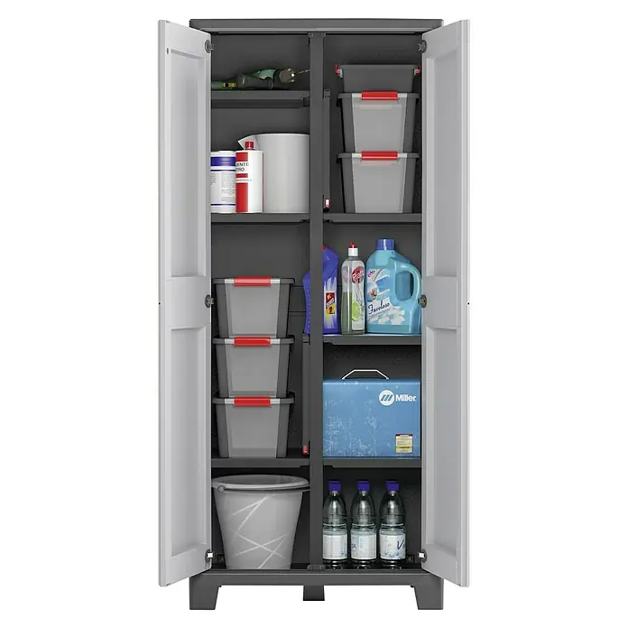 Regalux Space Line Kunststoff-Mehrzweckschrank Multispace - L x B x H: 44 x 80 x 182 cm - Ein grauer Kunststoffschrank mit geöffneten Türen präsentiert Werkzeuge, Behälter und Reinigungsutensilien auf mehreren Ebenen.