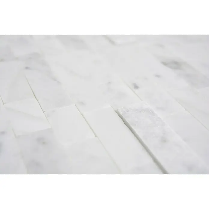 Selbstklebemosaik SAM 4NM22 - 30 x 27,5 cm, Weiß, Matt - Detailaufnahme von weißen Marmorfliesen, die ein elegantes und modernes Design für Badezimmer oder Küchenrückwände bieten.