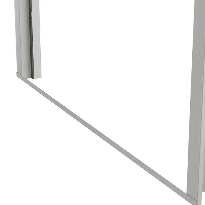 Padilla Eckzarge Rever - 75 x 200 cm, DIN Anschlag: Links/Rechts, Lichtgrau - Nahaufnahme eines weißen Fensterrahmens, der sich in einem modernen, minimalistischen Design präsentiert. Ideal für helle und freundliche Wohnräume.