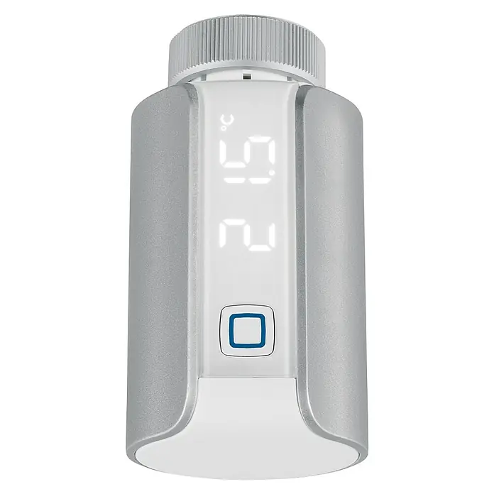 Homematic IP Heizkörper-Thermostat Evo HmIP-eTRV-E-S - Ventilanschluss: M30 x 1,5 mm, Batteriebetrieben, 94 x 53 x 55 mm, Silber - Nahaufnahme eines Heizkörperthermostats mit digitaler Anzeige. Das Gerät ist in Silber und Weiß gehalten und zeigt 21,5 °C an.
