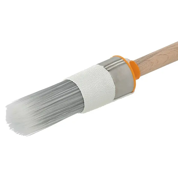 swingcolor Ringpinsel - Größe Pinsel: 4, Mischborsten - Nahaufnahme eines Detailbildes eines runden Lackpinsels mit Holzgriff, silberner Zwinge und weißen Borsten.