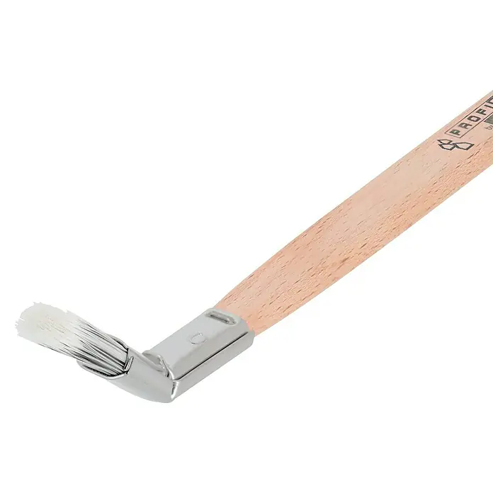 Profi Depot by Storch-Ciret Plattpinsel - Breite Borsten: 20 mm, Gebogen, Holz, Schwarz/Weiß - Detailaufnahme einer Eckpinselbürste mit Holzgriff und abgewinkelten Borsten für präzises Malen.