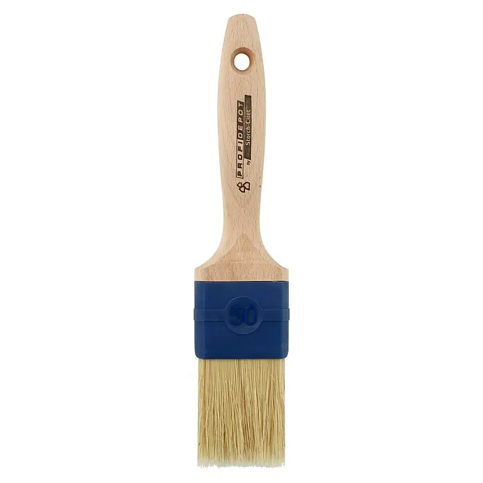 Profi Depot by Storch-Ciret Flachpinsel - Breite Borsten: 50 mm, Mischborsten, Holz - Detailaufnahme eines ProfiDEPOT-Pinsels von Storch-Ciret mit Holzgriff, blauer Zwinge und Borsten für professionelle Malerarbeiten.