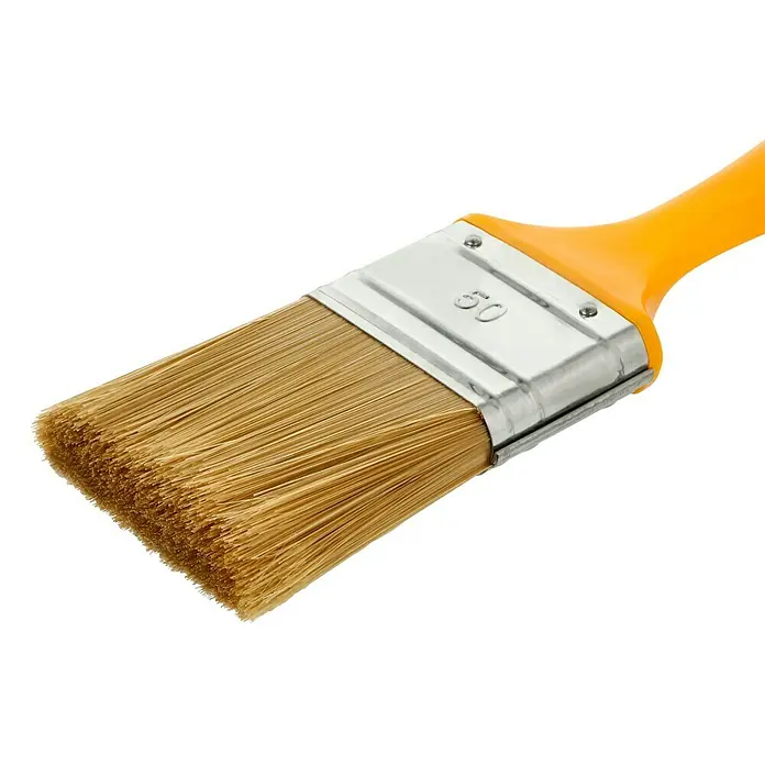 Lackierpinsel - Breite Borsten: 50 mm, Kunstborsten, Kunststoff - Nahaufnahme eines gelben Farbrollers mit hellbraunen Borsten, ideal zum präzisen Auftragen von Farbe auf Oberflächen.