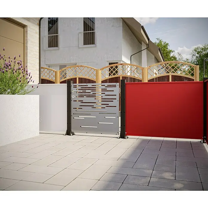 Gabio Zaunelement Glücksklee - 197,5 x 90 cm, Stahl, Weiß - Die seitliche Markise mit einem modernen, horizontal perforierten Design bietet Privatsphäre und Windschutz für den Außenbereich.