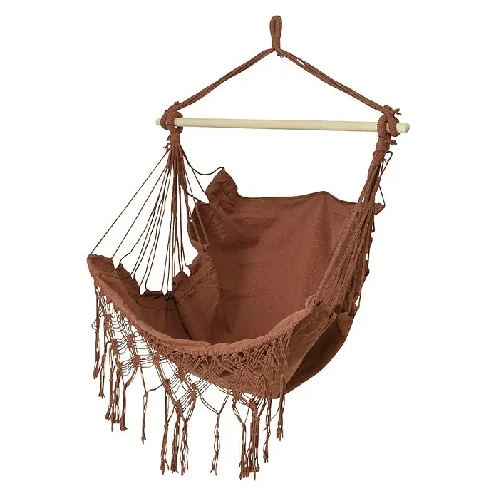 Hamaca individual Granada - L x An: 130 x 30 cm, Colores surtidos - Primer plano de una silla hamaca marrón con flecos y barra separadora de madera, ideal para relajarse en interiores o exteriores.
