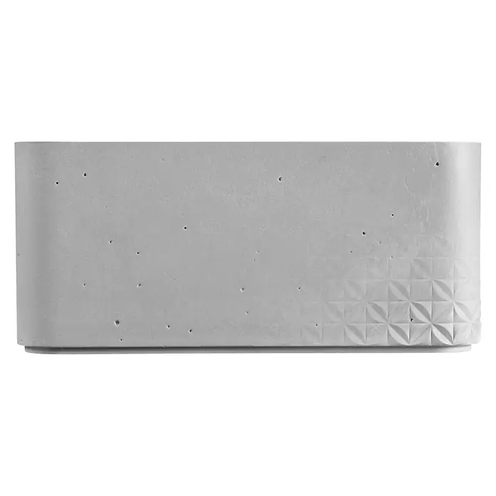 Curver Aufbewahrungsbox Beton L - L x B x H: 28 x 28 x 13 cm, Material: Kunststoff, Beton - Ein länglicher Pflanzkübel aus Beton mit einem geometrischen Muster auf der rechten Seite. Er ist ideal für drinnen und draußen.