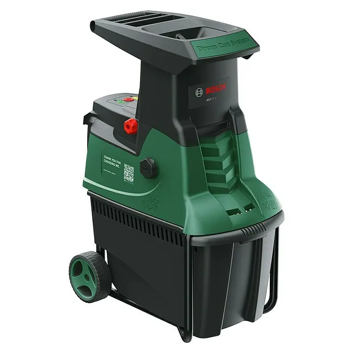 Bosch Elektro-Leisehäcksler AXT 25 D - Max. Aststärke: 4 cm, 2.500 W - Abbildung eines Bosch AXT 22 D Gartenhäckslers, der für den Einsatz im Freien konzipiert ist. Das Gerät ist grün und schwarz.