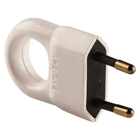 Legrand  Clavija plana con anillo