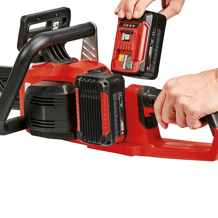 Einhell PXC 18V Motosierra de batería GE-LC 36/35 + Batería y cargador PXC-Starter kit - 36 V, 4 Ah, 2 baterías, Longitud de la cuchilla: 35 cm - Motosierra inalámbrica Einhell con dos baterías. Ideal para trabajos de jardinería y poda de árboles.